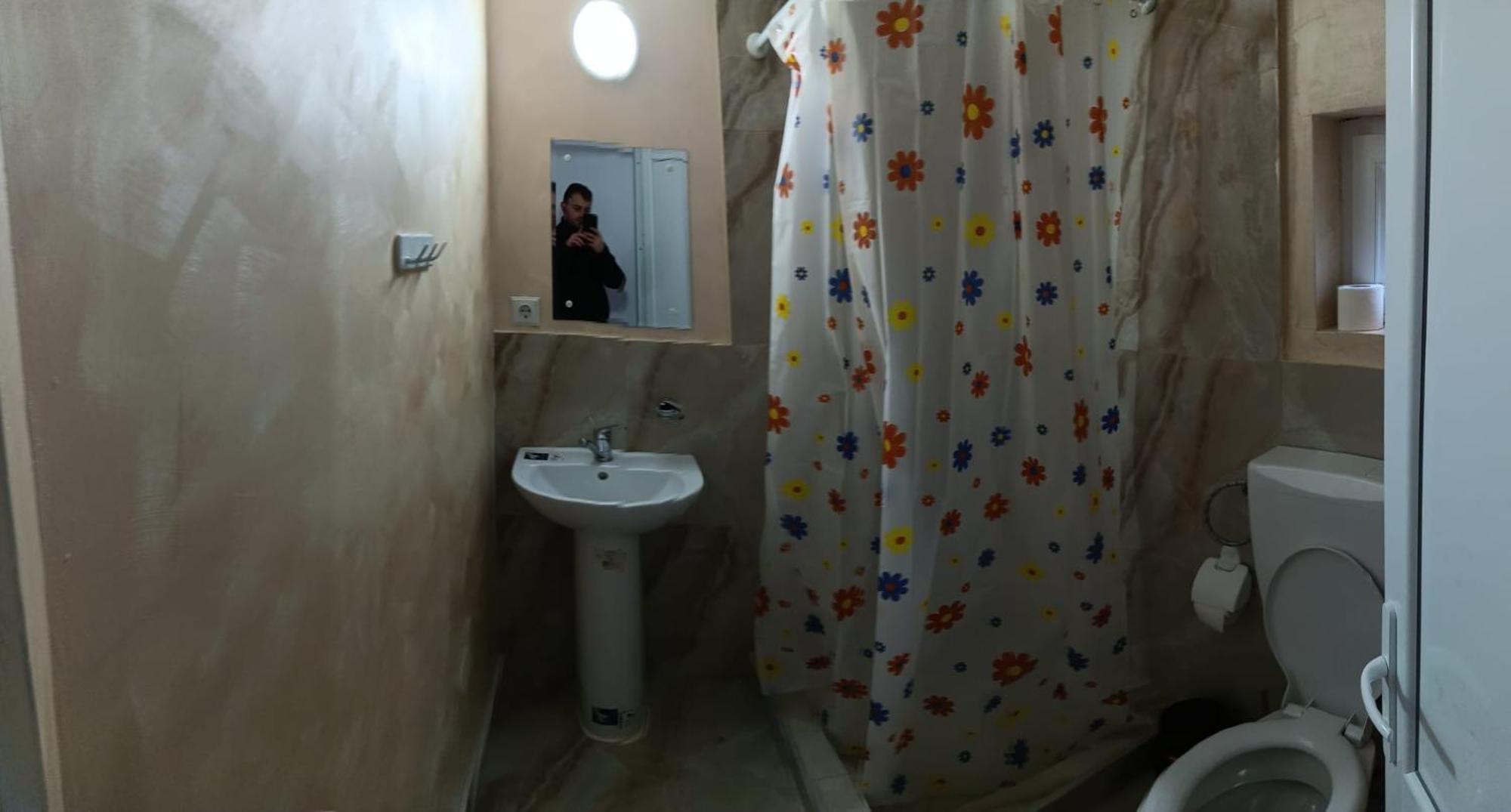 ホテル La Protap Călimăneşti エクステリア 写真